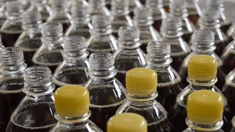 produzione-bottiglie-plastica