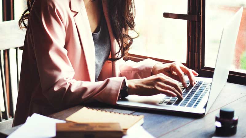 lavoro-in-smartworking-casa