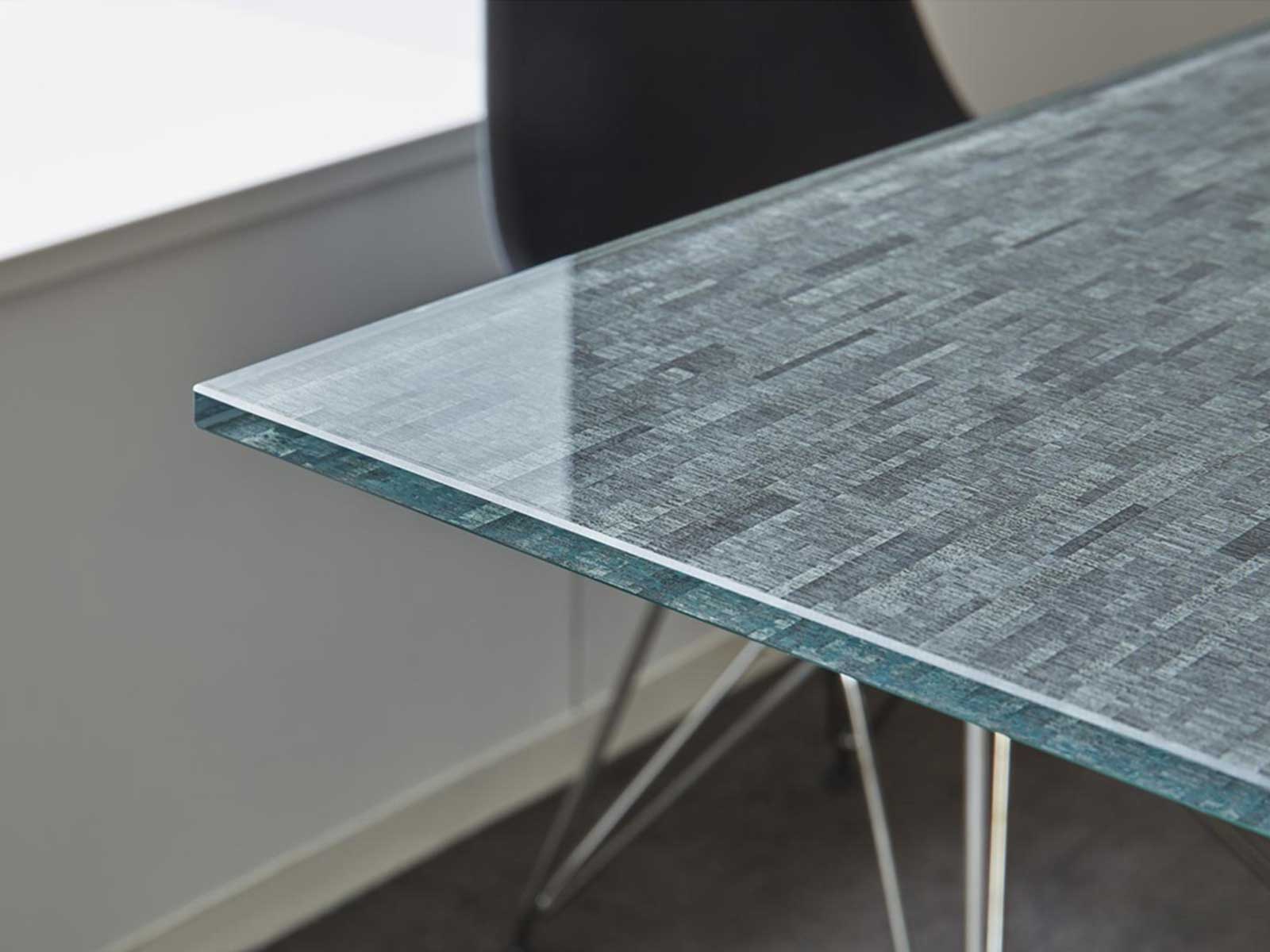 Pellicola per vetro con effetto astratto grigio